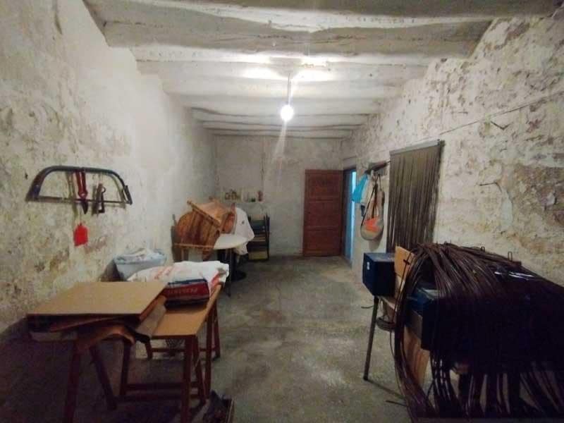 Chalet de 4 habitaciones en Azaila en venta con garaje - 45.000 € (Ref: 9645731)