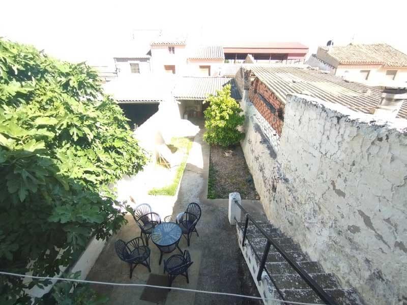 Chalet de 4 habitaciones en Azaila en venta con garaje - 45.000 € (Ref: 9645731)