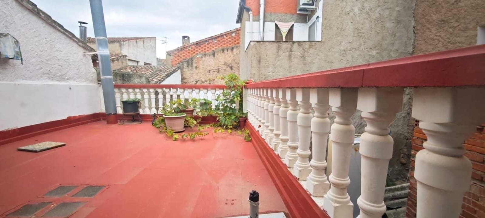 Chalet de 5 habitaciones en El Frasno en venta - 57.000 € (Ref: 9645732)