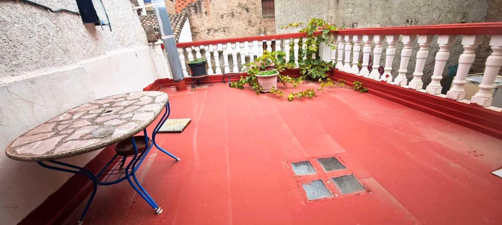 Chalet de 5 habitaciones en El Frasno en venta - 57.000 € (Ref: 9645732)