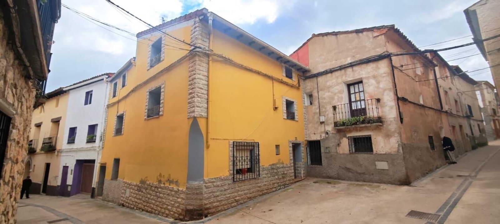 Chalet de 5 habitaciones en El Frasno en venta - 57.000 € (Ref: 9645732)