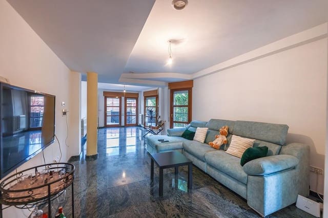 4 sypialnia Willa na sprzedaż w Calatayud z garażem - 595 000 € (Ref: 9645735)