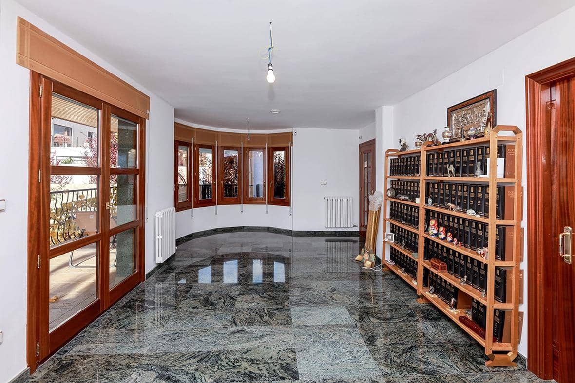 4 sypialnia Willa na sprzedaż w Calatayud z garażem - 595 000 € (Ref: 9645735)