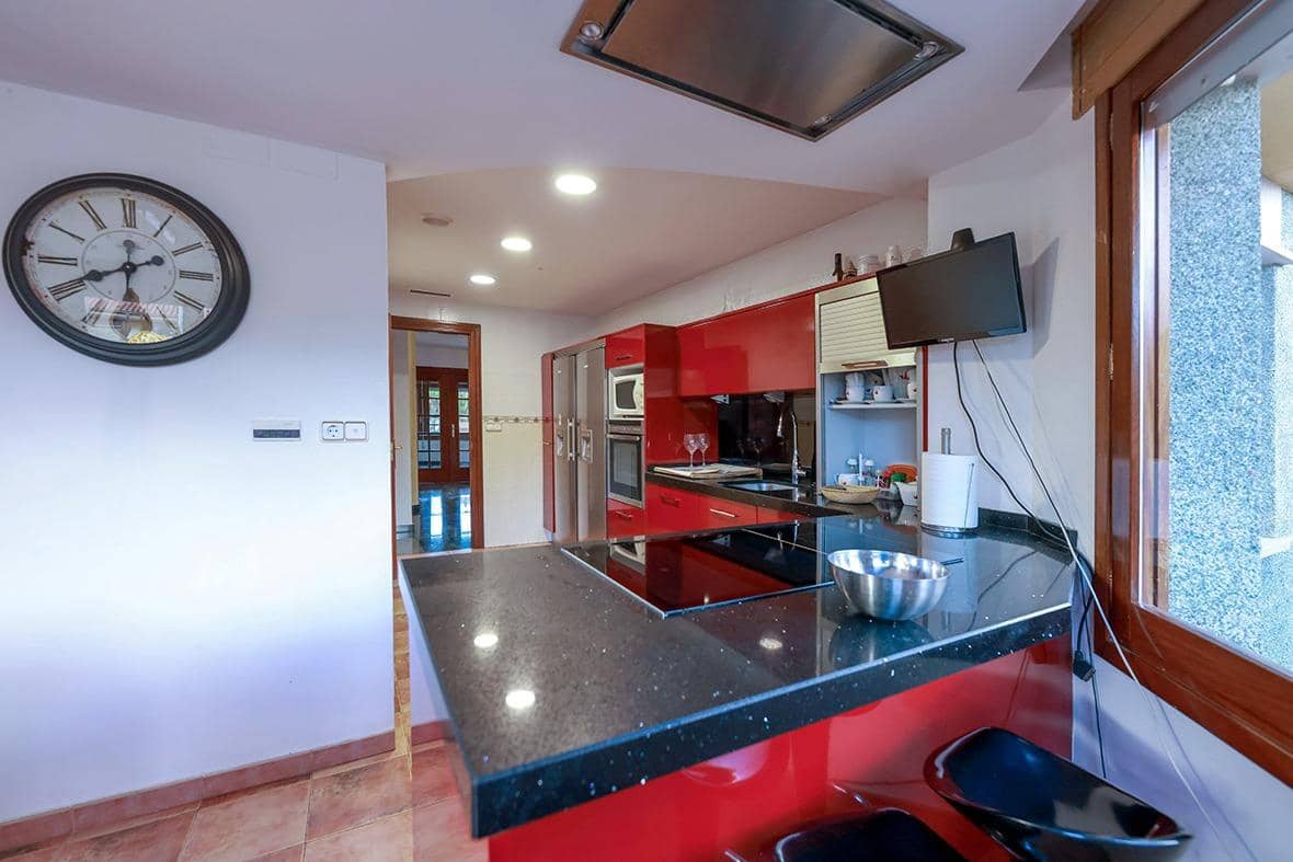 4 sypialnia Willa na sprzedaż w Calatayud z garażem - 595 000 € (Ref: 9645735)