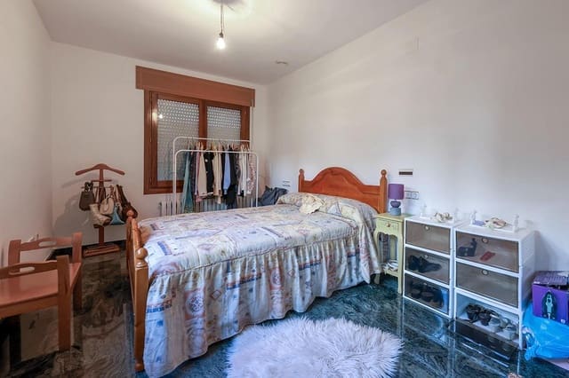 4 sypialnia Willa na sprzedaż w Calatayud z garażem - 595 000 € (Ref: 9645735)