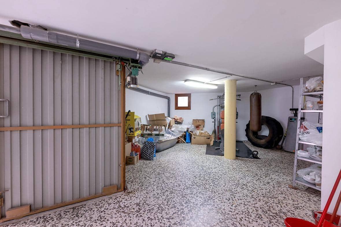 4 sypialnia Willa na sprzedaż w Calatayud z garażem - 595 000 € (Ref: 9645735)