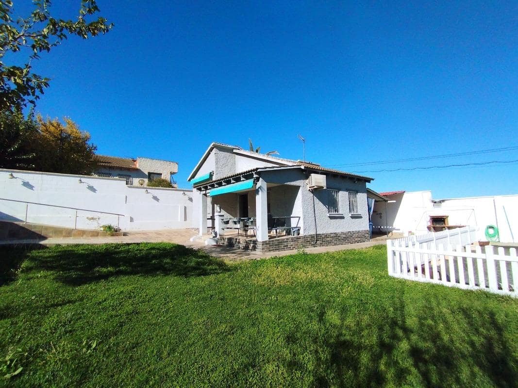 3 quarto Moradia para venda em Gallur com piscina garagem - 165 000 € (Ref: 9645738)