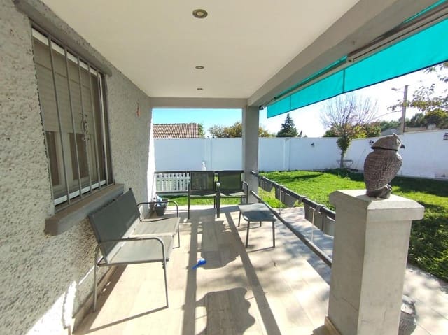 3 quarto Moradia para venda em Gallur com piscina garagem - 165 000 € (Ref: 9645738)