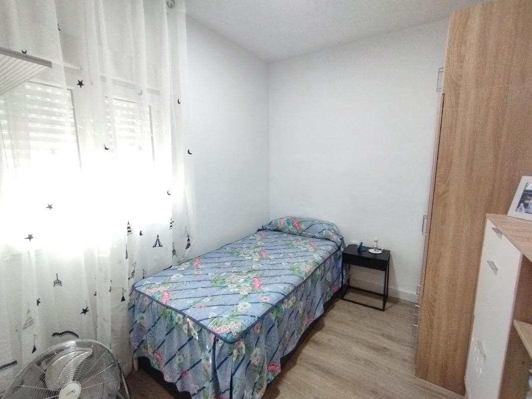 3 quarto Moradia para venda em Gallur com piscina garagem - 165 000 € (Ref: 9645738)