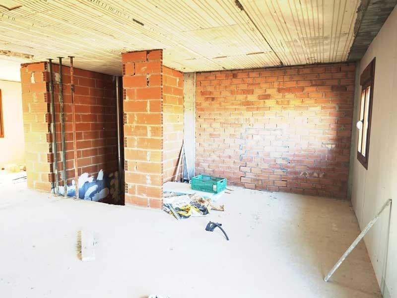 4 chambre Villa/Maison Mitoyenne à vendre à Ariza avec garage - 95 000 € (Ref: 9645740)