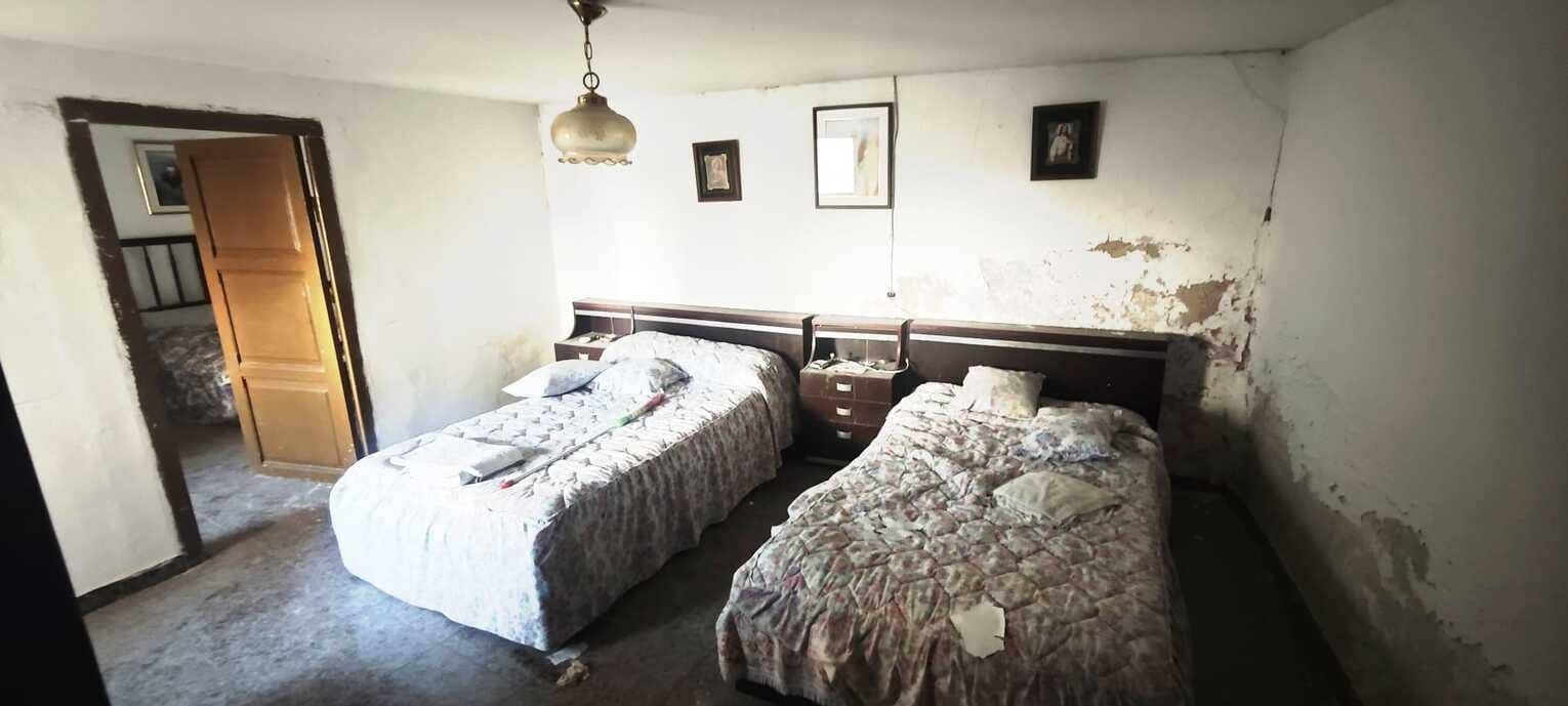 3 chambre Maison de Ville à vendre à Terrer - 39 000 € (Ref: 9645742)