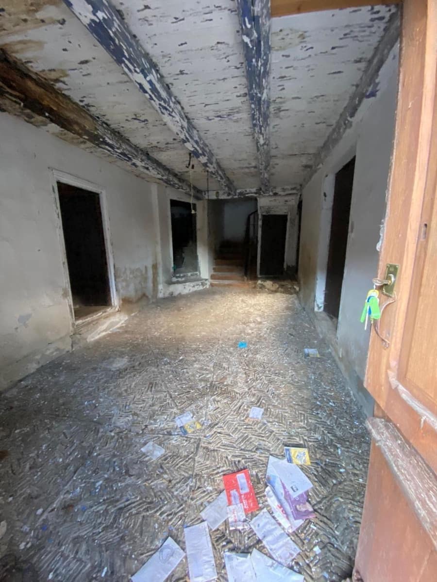 5 bedroom Townhouse for sale in Fago - € 50,000 (Ref: 9645743)