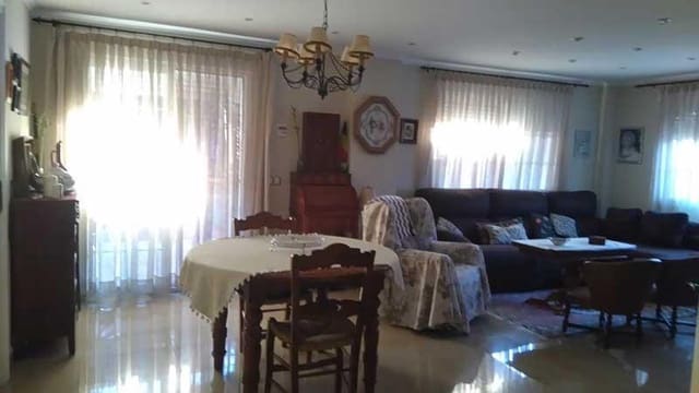 4 sypialnia Willa na sprzedaż w Calatayud z basenem garażem - 298 000 € (Ref: 9645750)