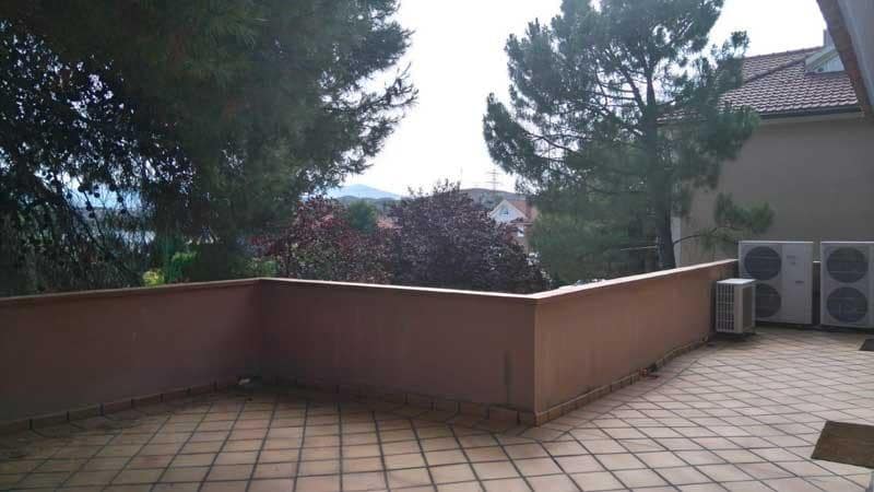 4 sypialnia Willa na sprzedaż w Calatayud z basenem garażem - 298 000 € (Ref: 9645750)