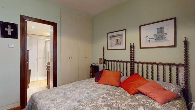 Chalet de 6 habitaciones en La Muela en venta con piscina garaje - 420.000 € (Ref: 9645751)