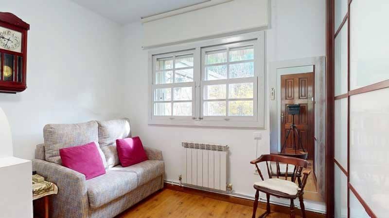 Chalet de 6 habitaciones en La Muela en venta con piscina garaje - 420.000 € (Ref: 9645751)