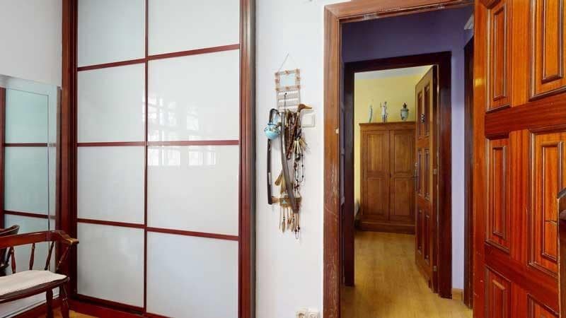 Chalet de 6 habitaciones en La Muela en venta con piscina garaje - 420.000 € (Ref: 9645751)