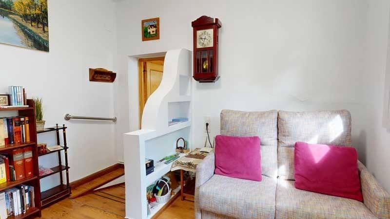 Chalet de 6 habitaciones en La Muela en venta con piscina garaje - 420.000 € (Ref: 9645751)