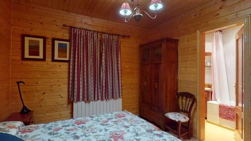 Chalet de 6 habitaciones en La Muela en venta con piscina garaje - 420.000 € (Ref: 9645751)