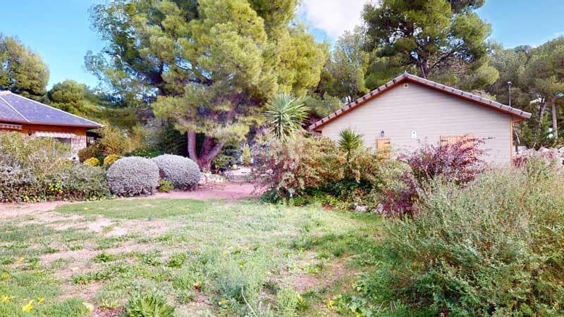 Chalet de 6 habitaciones en La Muela en venta con piscina garaje - 420.000 € (Ref: 9645751)