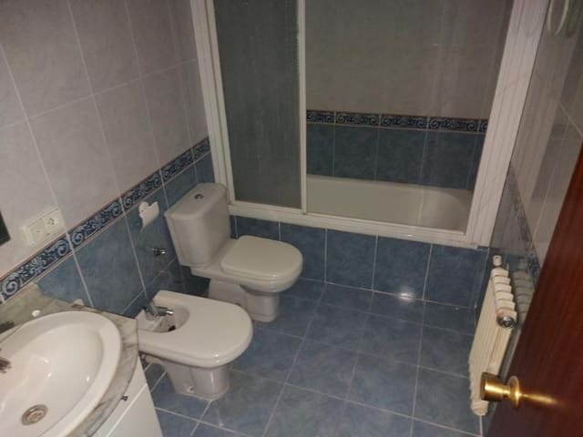 3 makuuhuone Asunto myytävänä paikassa Gallur - 95 000 € (Ref: 9645758)