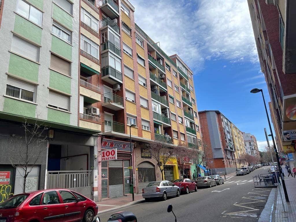 Gewerbe zu verkaufen in Zaragoza Stadt - 174.900 € (Ref: 9645759)