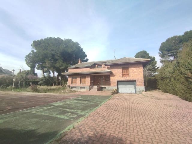 5 makuuhuone Huvila myytävänä paikassa Zaragoza kaupunki mukana 
autotalli - 495 000 € (Ref: 9648351)