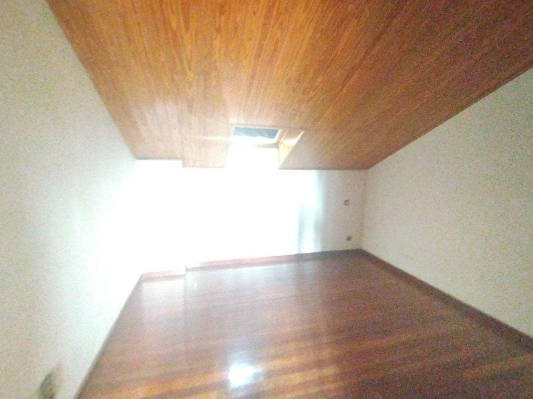 5 makuuhuone Huvila myytävänä paikassa Zaragoza kaupunki mukana 
autotalli - 495 000 € (Ref: 9648351)