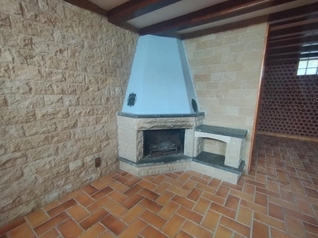 5 makuuhuone Huvila myytävänä paikassa Zaragoza kaupunki mukana 
autotalli - 495 000 € (Ref: 9648351)