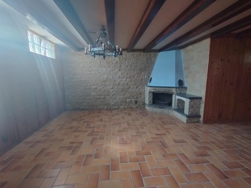 5 makuuhuone Huvila myytävänä paikassa Zaragoza kaupunki mukana 
autotalli - 495 000 € (Ref: 9648351)