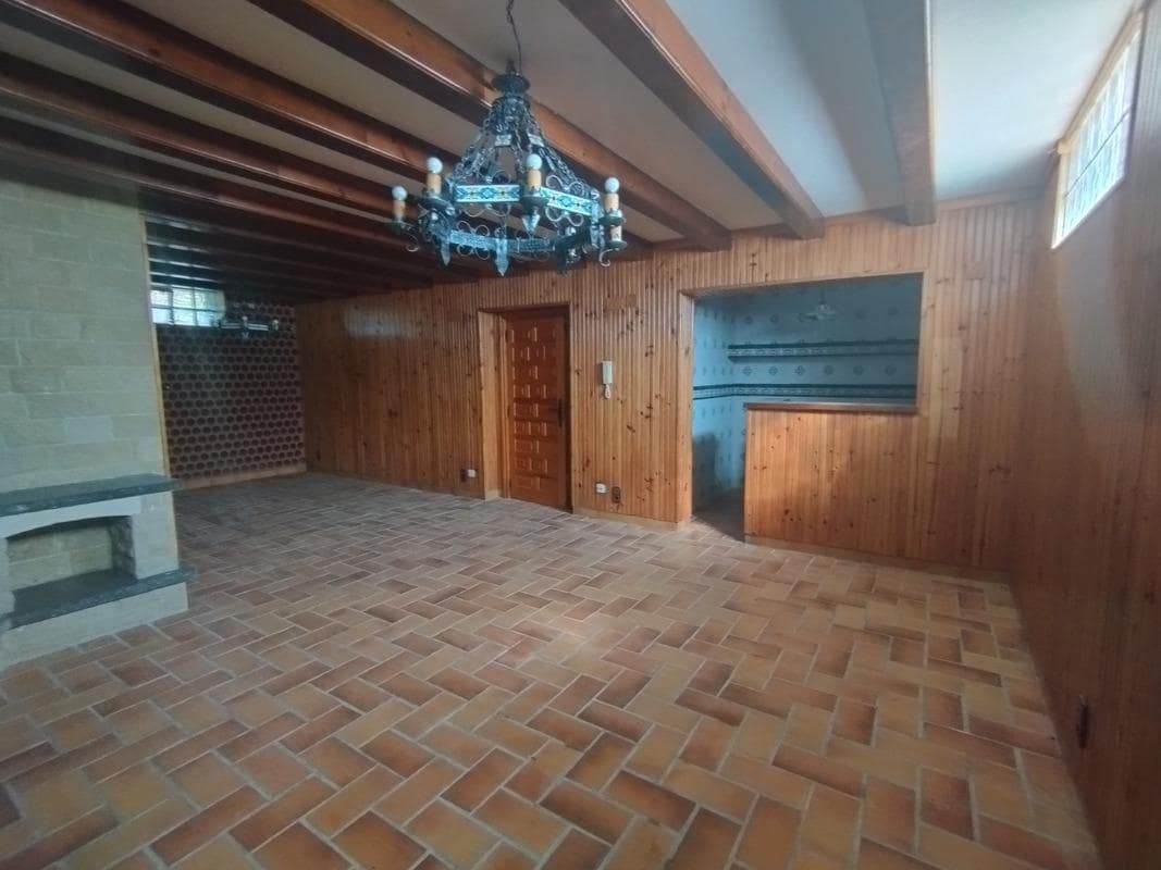 5 makuuhuone Huvila myytävänä paikassa Zaragoza kaupunki mukana 
autotalli - 495 000 € (Ref: 9648351)