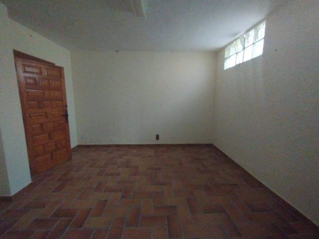 5 makuuhuone Huvila myytävänä paikassa Zaragoza kaupunki mukana 
autotalli - 495 000 € (Ref: 9648351)