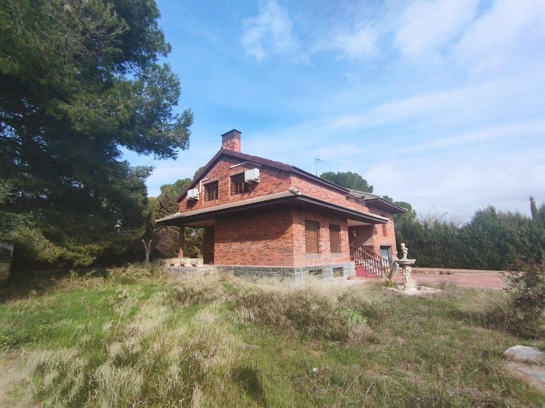 5 makuuhuone Huvila myytävänä paikassa Zaragoza kaupunki mukana 
autotalli - 495 000 € (Ref: 9648351)