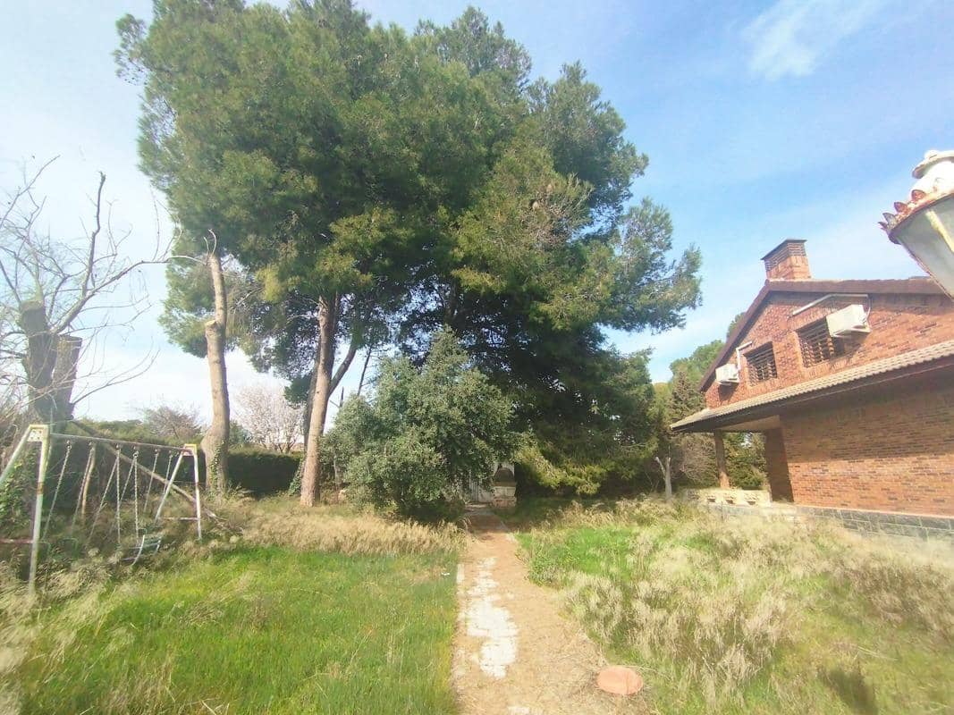 5 makuuhuone Huvila myytävänä paikassa Zaragoza kaupunki mukana 
autotalli - 495 000 € (Ref: 9648351)