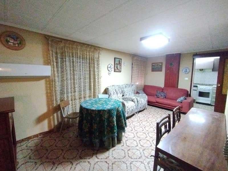 3 makuuhuone Omakotitalo myytävänä paikassa Sierra de Luna mukana 
autotalli - 49 500 € (Ref: 9666733)