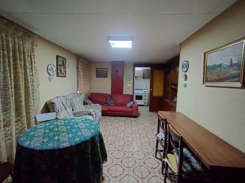 3 makuuhuone Omakotitalo myytävänä paikassa Sierra de Luna mukana 
autotalli - 49 500 € (Ref: 9666733)