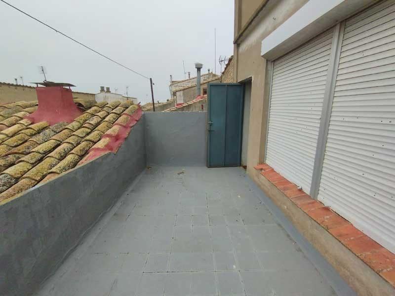 3 makuuhuone Omakotitalo myytävänä paikassa Sierra de Luna mukana 
autotalli - 49 500 € (Ref: 9666733)