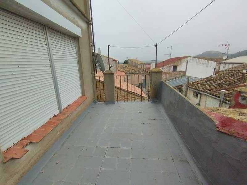 3 makuuhuone Omakotitalo myytävänä paikassa Sierra de Luna mukana 
autotalli - 49 500 € (Ref: 9666733)