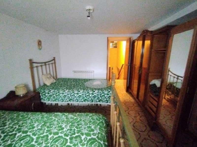 3 makuuhuone Omakotitalo myytävänä paikassa Sierra de Luna mukana 
autotalli - 49 500 € (Ref: 9666733)