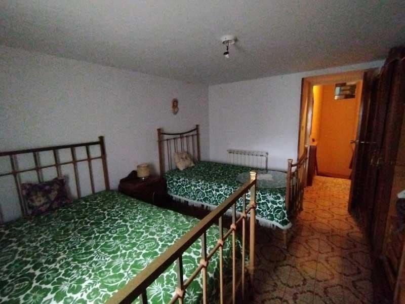 3 makuuhuone Omakotitalo myytävänä paikassa Sierra de Luna mukana 
autotalli - 49 500 € (Ref: 9666733)