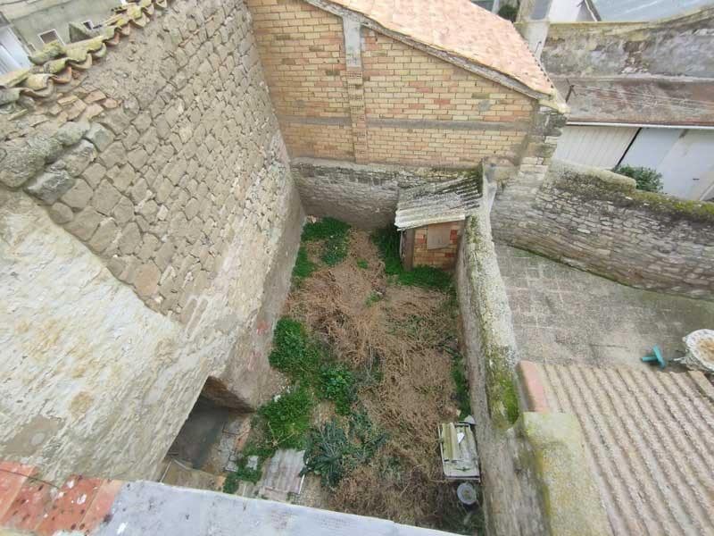 3 makuuhuone Omakotitalo myytävänä paikassa Sierra de Luna mukana 
autotalli - 49 500 € (Ref: 9666733)