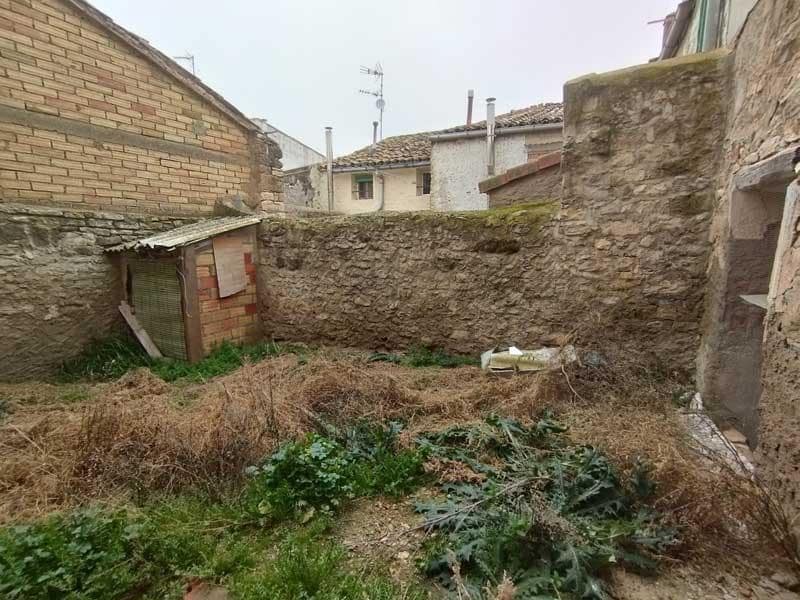 3 makuuhuone Omakotitalo myytävänä paikassa Sierra de Luna mukana 
autotalli - 49 500 € (Ref: 9666733)