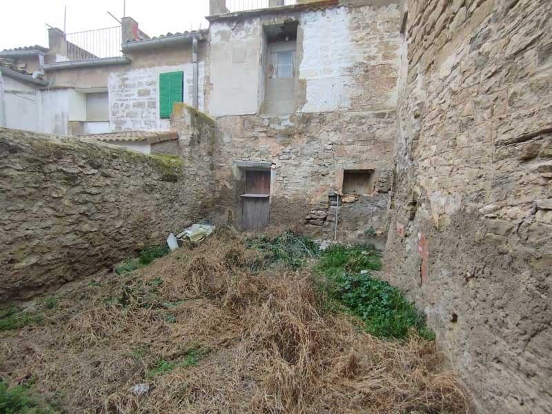 3 makuuhuone Omakotitalo myytävänä paikassa Sierra de Luna mukana 
autotalli - 49 500 € (Ref: 9666733)