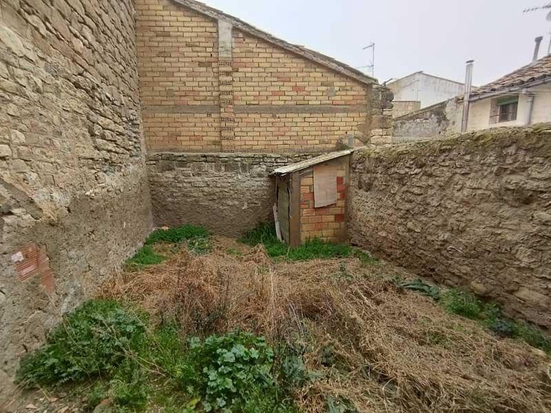 3 makuuhuone Omakotitalo myytävänä paikassa Sierra de Luna mukana 
autotalli - 49 500 € (Ref: 9666733)