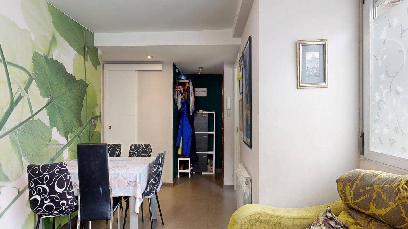 3 bedroom Flat for sale in Zaragoza city - € 158,000 (Ref: 9679966)