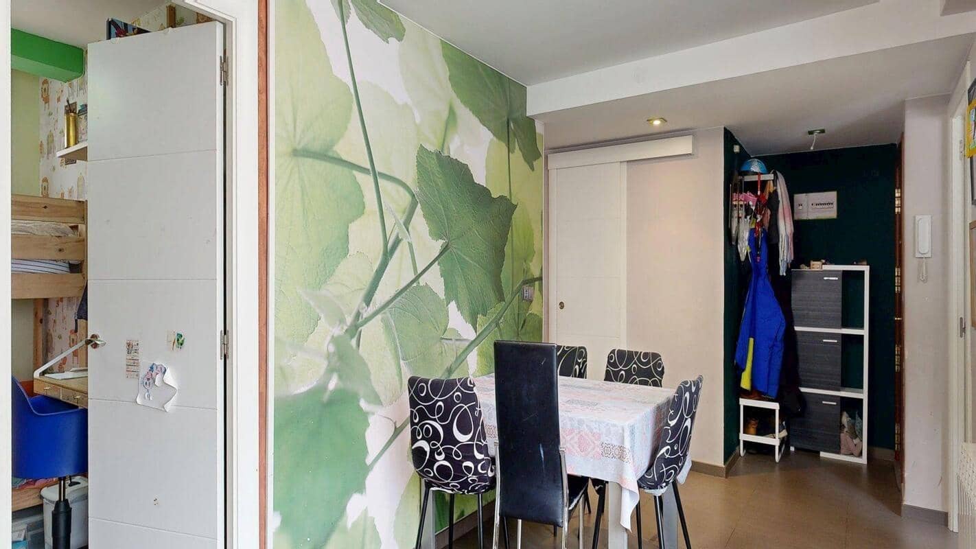 3 bedroom Flat for sale in Zaragoza city - € 158,000 (Ref: 9679966)