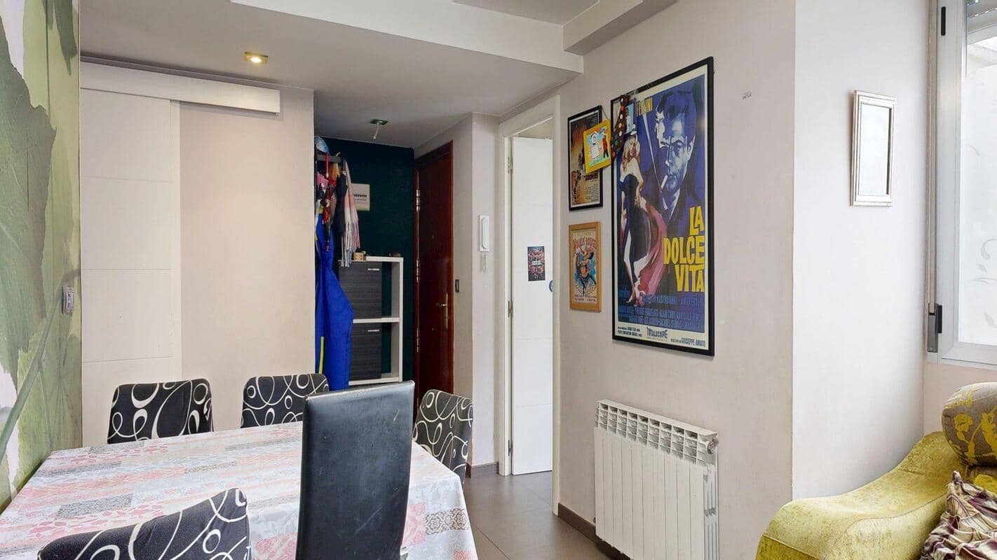 3 bedroom Flat for sale in Zaragoza city - € 158,000 (Ref: 9679966)