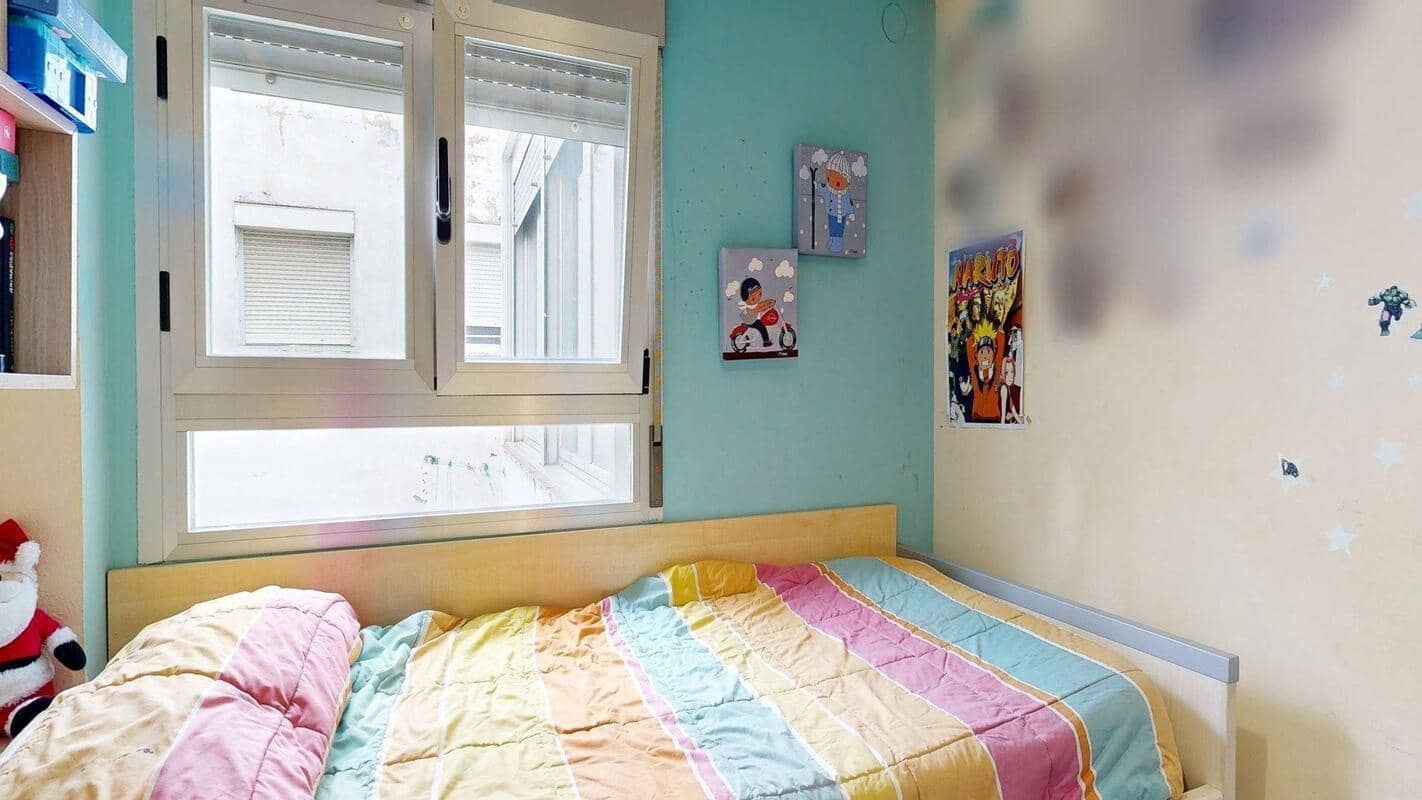 3 bedroom Flat for sale in Zaragoza city - € 158,000 (Ref: 9679966)