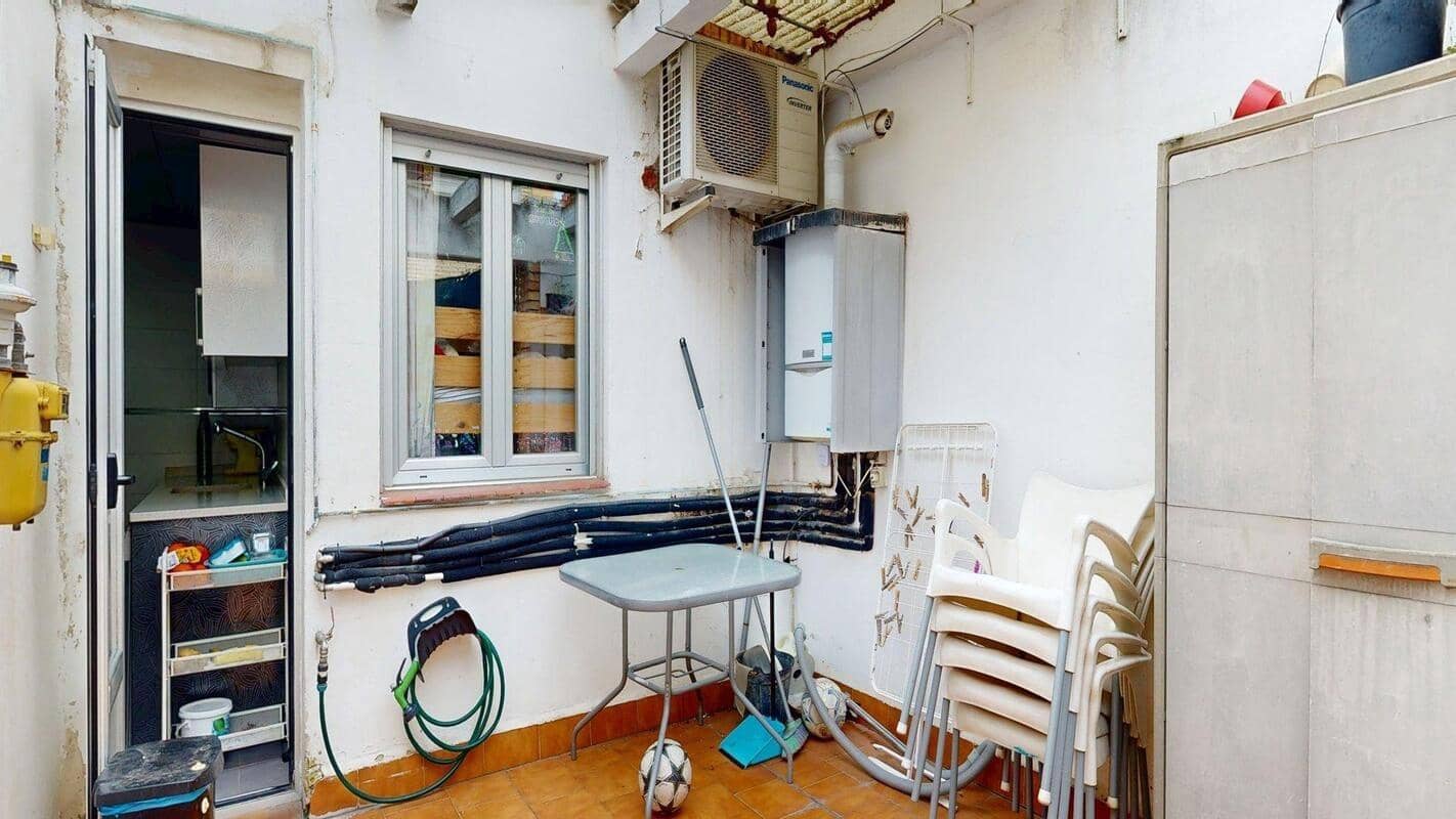 3 bedroom Flat for sale in Zaragoza city - € 158,000 (Ref: 9679966)