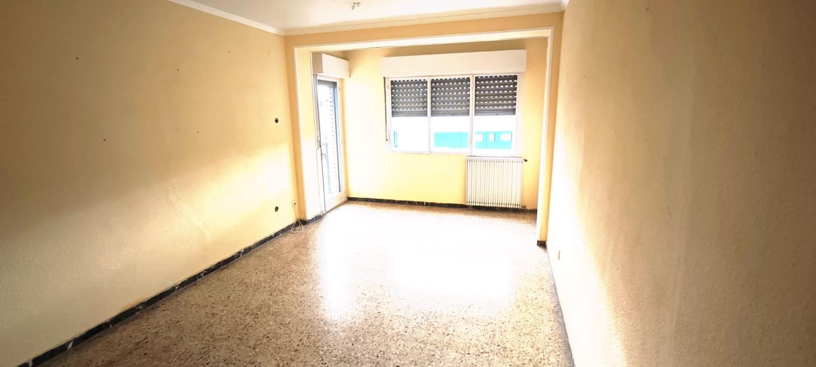 4 bedroom Flat for sale in Calatayud with pool - € 89,000 (Ref: 9690936)